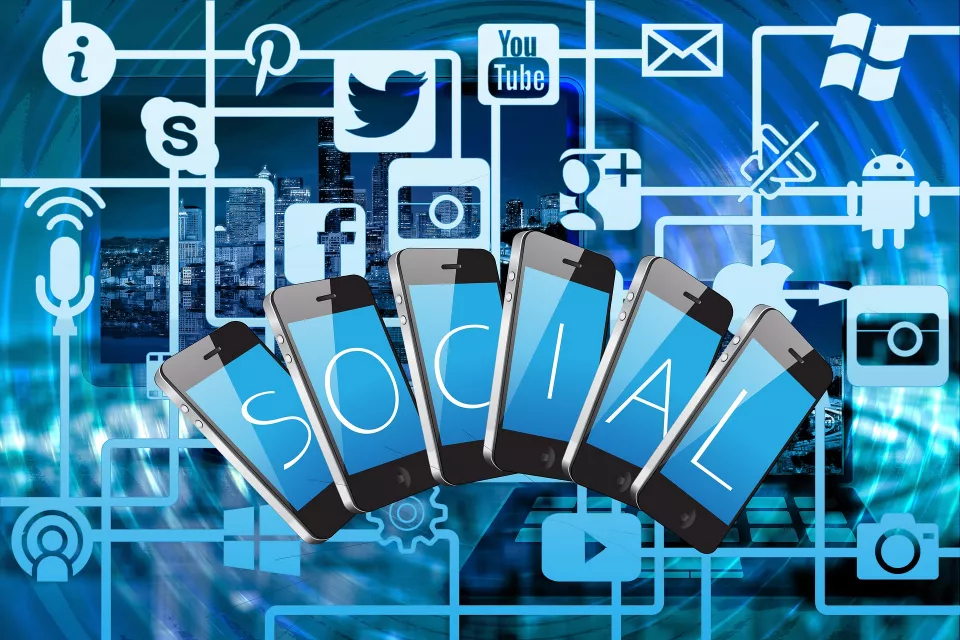 Website-Erstellung - Socialmedia-Integration Website-Erstellung - Socialmedia-Integration